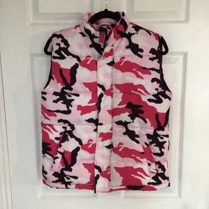 Pink camo puffer vest
